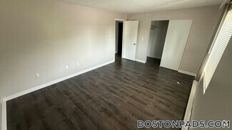 Building Photo - 310 Thompson Rd