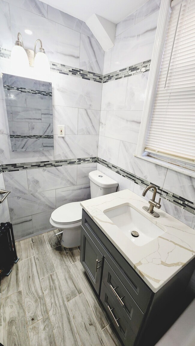Foto del edificio - 14728 108th Ave