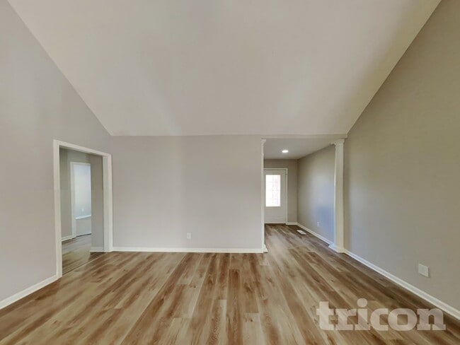 Building Photo - 3701 Legacy Dr