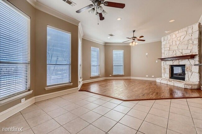Building Photo - 5 br, 3.5 bath House - 144 Links Ln UNIT