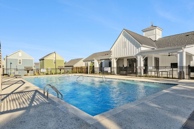 Building Photo - Hamlet Huntersville - Homes & Townhomes for Rent