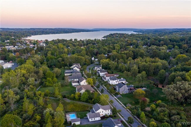 Foto del edificio - 112 Orchard Rd