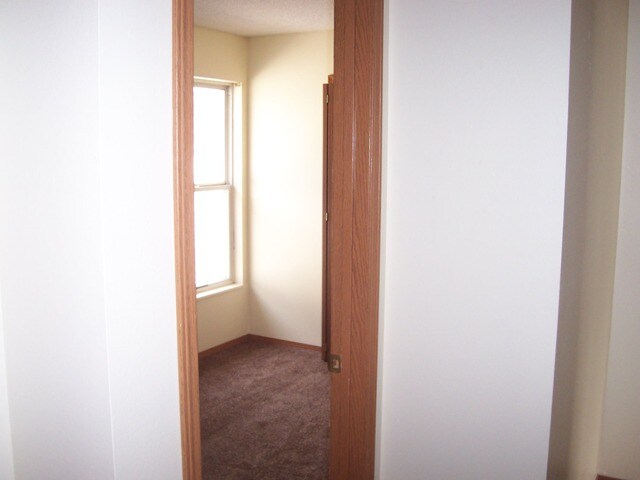 Pasillo - 730 W 12th St