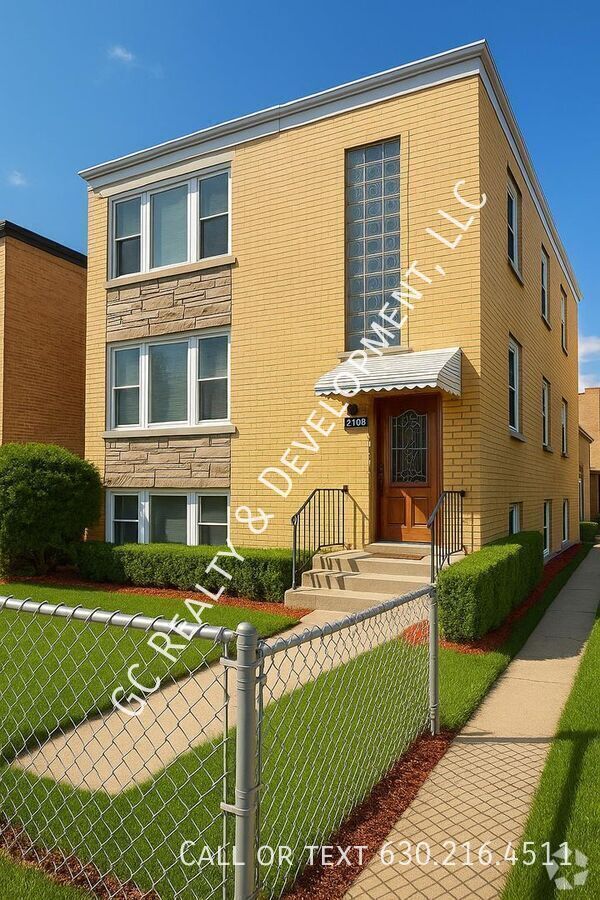 Building Photo - 2701 N Sayre Ave