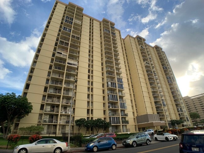 $2600, 2BR/2BA Salt Lake (Honolulu) -with A/C, 1 assigned parking - $2600, 2BR/2BA Salt Lake (Honolulu) -with A/C, 1 assigned parking House