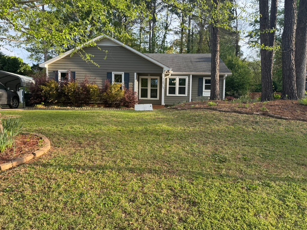 Primary Photo - 109 Longneedle Ct