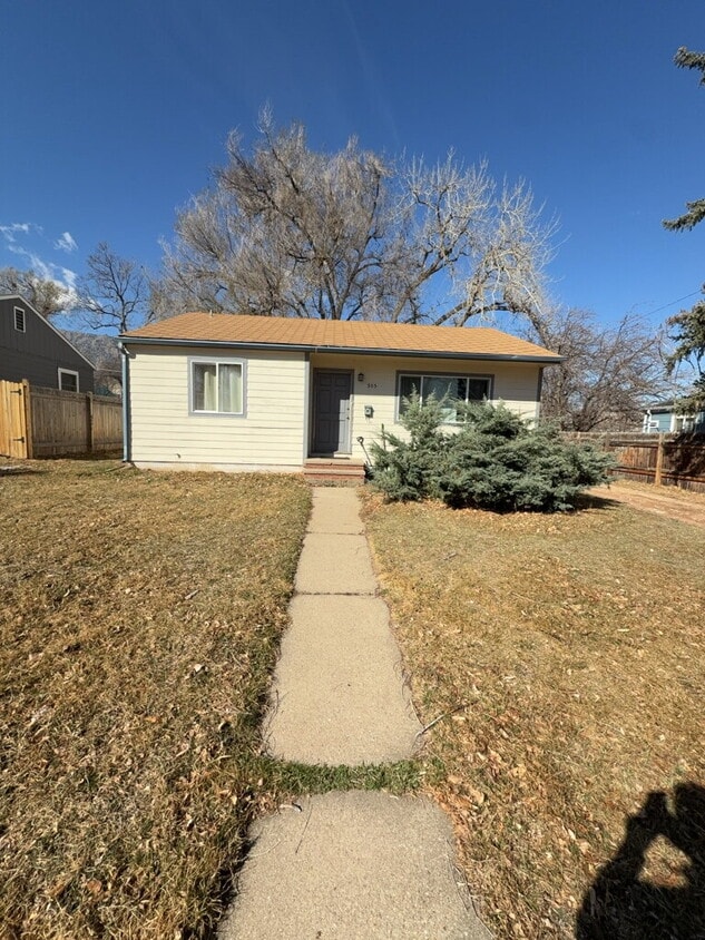 "Charming 2-Bed, 2-Bath Single Family Home in Boulder!" - "Charming 2-Bed, 2-Bath Single Family Home in Boulder!"