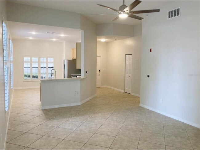 Building Photo - 949 Westpark Dr