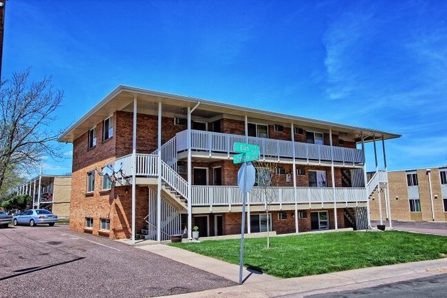 Foto del edificio - 5321 S Delaware St