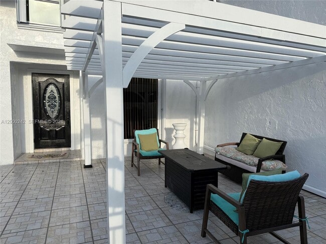 Foto del edificio - 13505 NE 23rd Ct