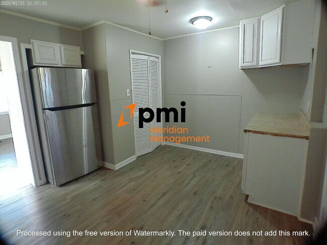 Foto del edificio - 7362 Westchester Dr