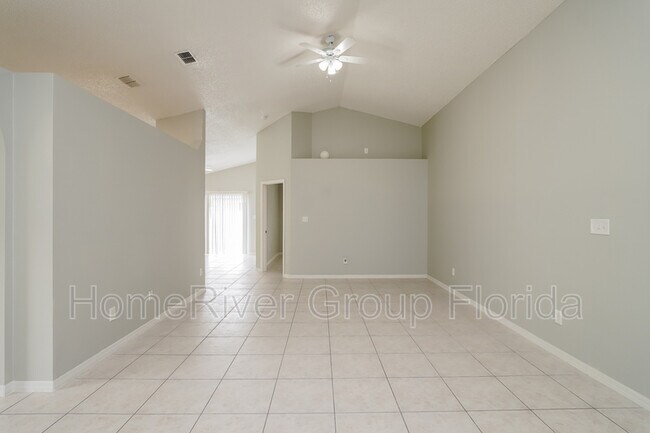 Building Photo - 3102 Bellingham Dr