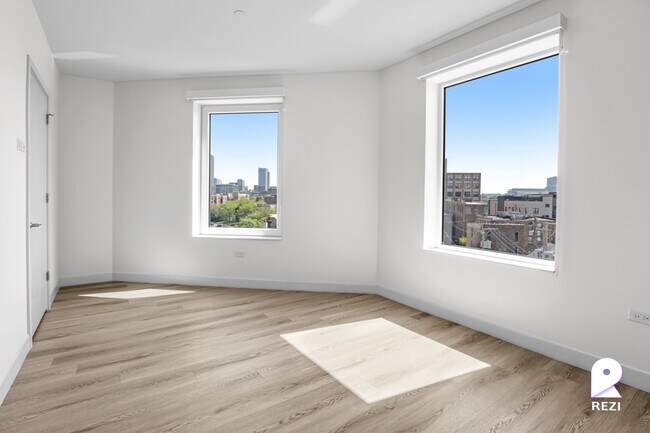 Foto del edificio - 670 N May St