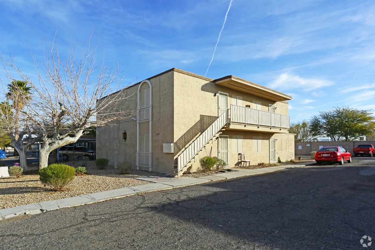 Primary Photo - 3346-3355 Sylvia Ave