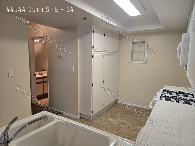 Building Photo - 44544 15th St E