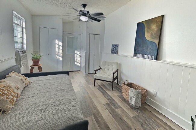 Front Room - 1205 North St