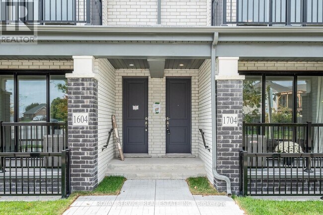 Photo du bâtiment - 160 Densmore Rd