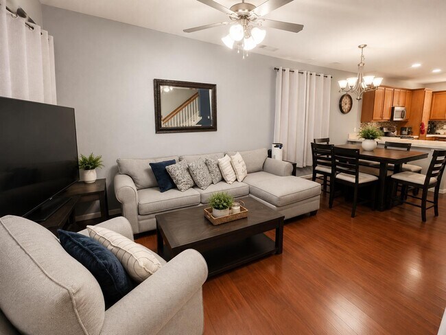 Foto del edificio - 1774 Norwood Heights Ln