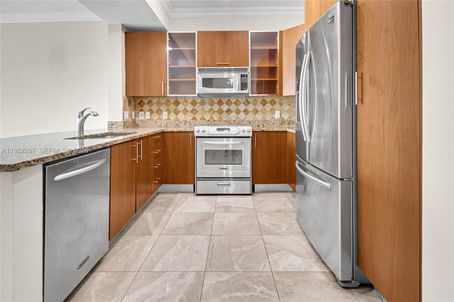 Building Photo - 1945 S Ocean Dr