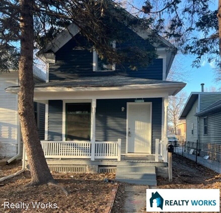1016 Sumner St, Lincoln, NE 68502 House Rental in Lincoln, NE