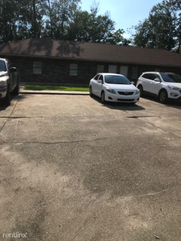 Building Photo - 2 br, 1 bath Apartment - 3403B 54th Ave