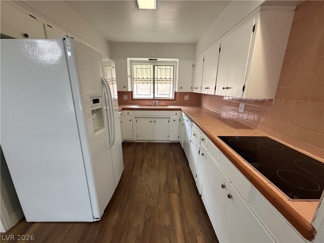 Building Photo - 1516 Houssels Ave