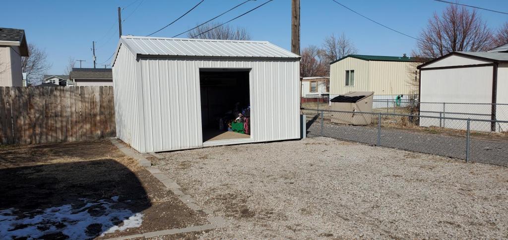 Building Photo - 502 Kochia Way