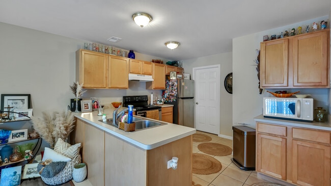 Arcadia Kitchen - Stoney Park Place Apartments