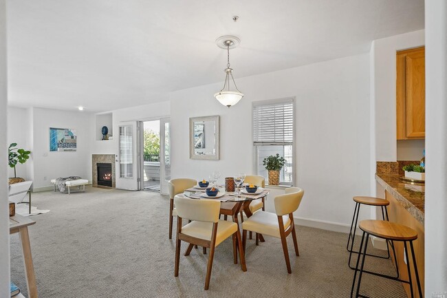 Building Photo - 1587 S Novato Blvd