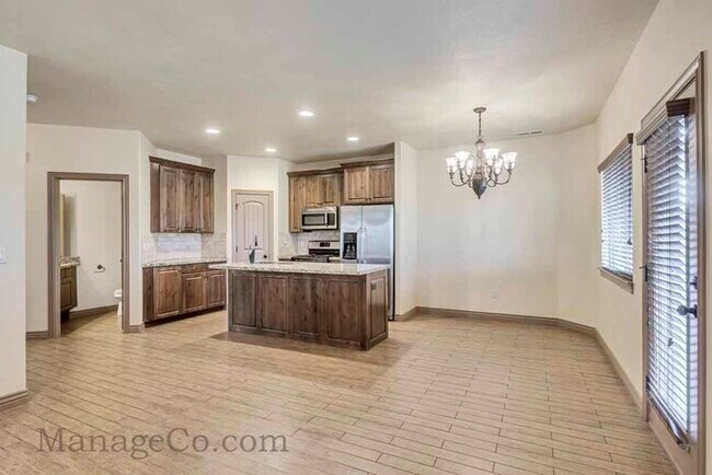 Foto del edificio - Spacious Orem Townhouse