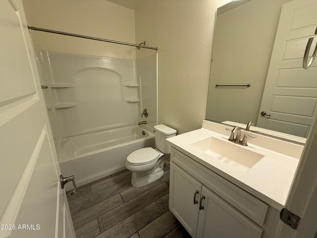 Building Photo - 263 E Lantana Dr