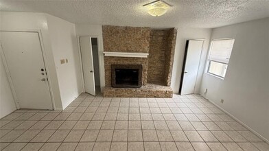 Building Photo - 9019 Sawtooth Ln