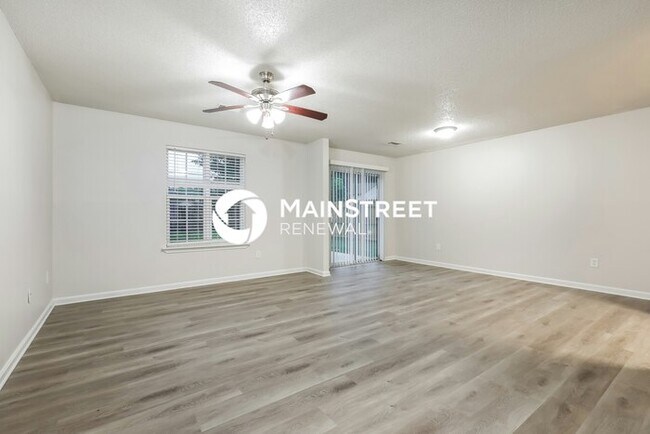 Foto del edificio - 3 Bedroom Pet-Friendly Home in Union City, GA with Main Street Renewal