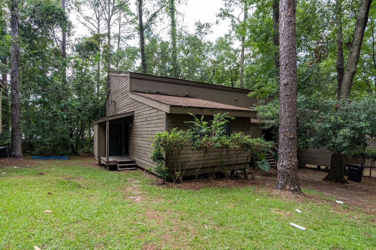 Primary Photo - 1356 Rumba Ln