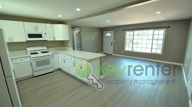 Foto del edificio - West El Cajon | Easy freeway access – minutes to I-8, SR-67, and I-125