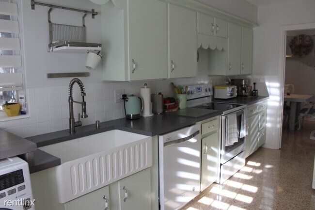 Building Photo - 2 br, 1 bath House - 722 S Blvd of Presidents