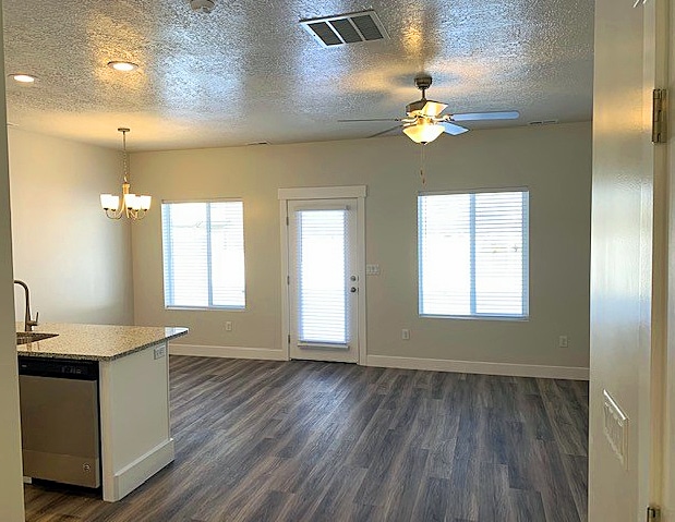 Building Photo - Riverstone