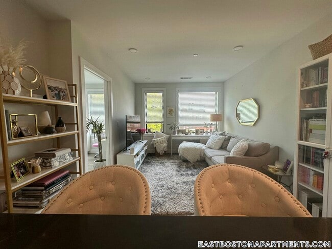 Building Photo - 152 Liverpool St Building Photo - 152 Liverpool St