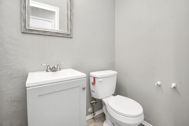 Foto del edificio - 20423 Blue Juniper Dr