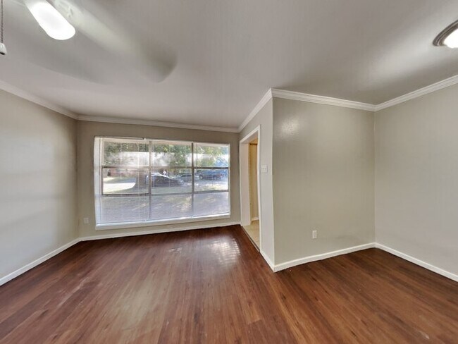 Building Photo - Great 3 Bed Home!!