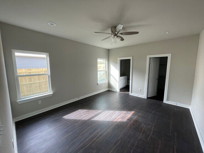 Foto del edificio - 3 BR / 2 BA Home in new Corsicana Subdivis...