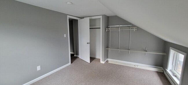 Cama 1 - 31 Walnut St