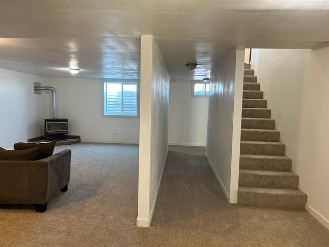 Building Photo - 181 N 600 W