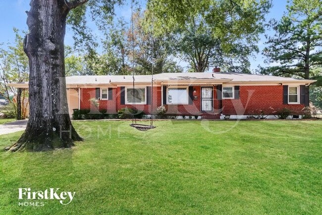 Building Photo - 4205 Charleswood Rd