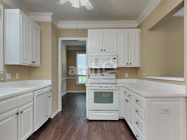 Foto del edificio - 4909 Heritage Woods Ct