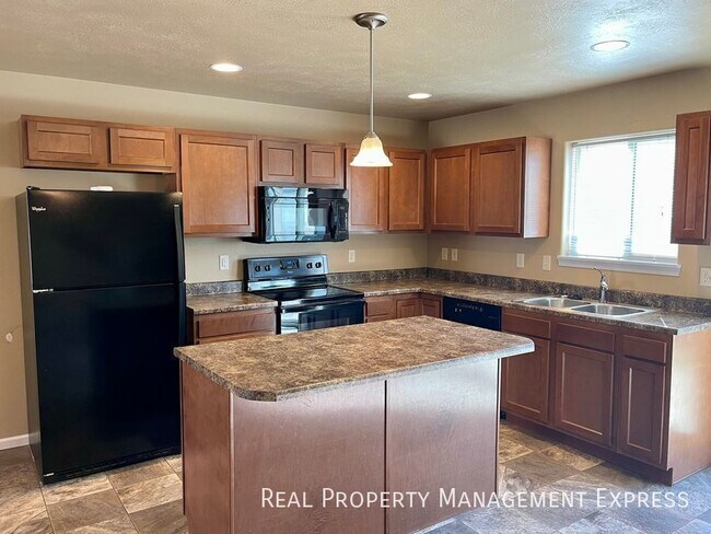 Foto del edificio - Amazing 3 Bedroom 2.5 Bath townhome in Harrisburg