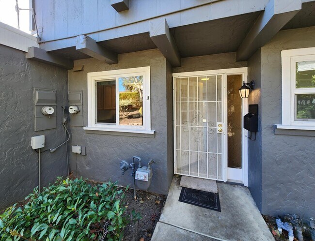 Building Photo - 3392 Landess Ave