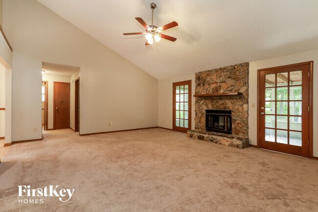 Building Photo - 515 Nassau Ct