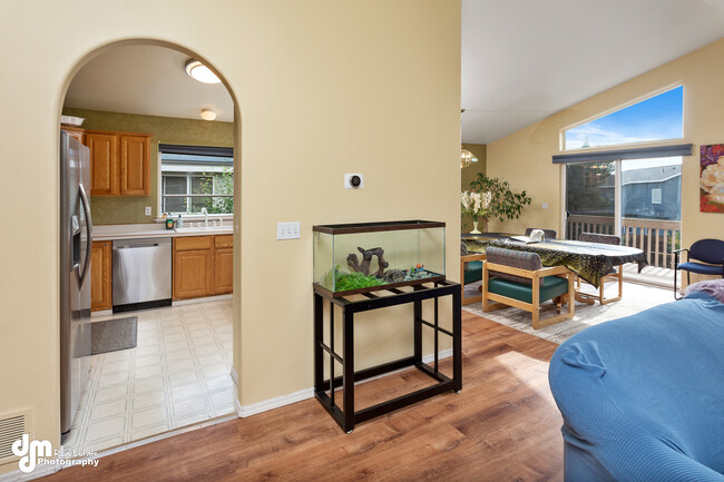 Building Photo - 11760 Alderwood Loop