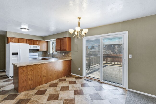 Building Photo - 4 Bedroom Home for Rent In North Colorado Springs